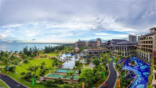 东彦汽车美容加盟在泰来县开店大约是多少钱，泰来县开一家汽车美容店要投多少钱